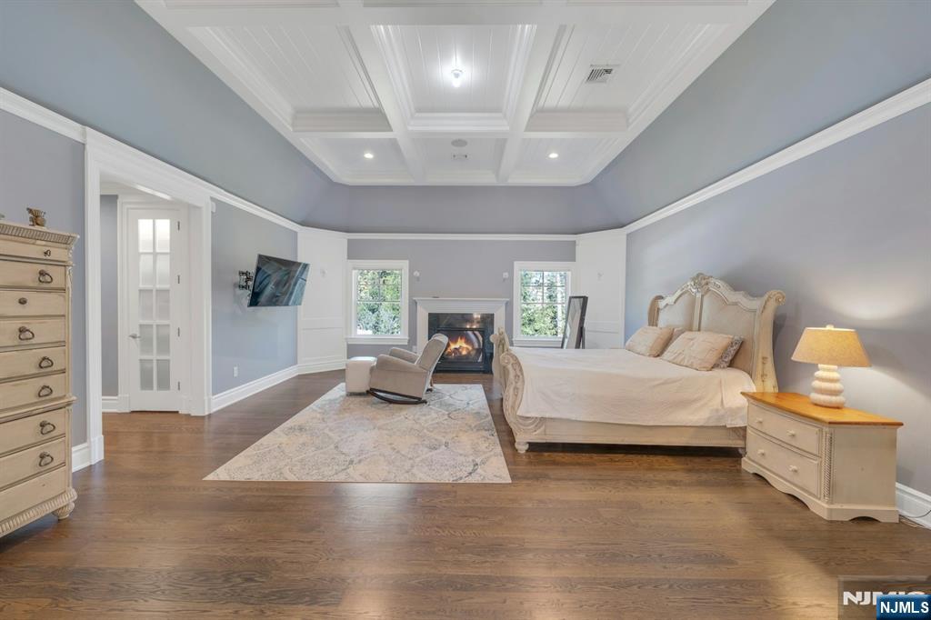 Upper Saddle River, New Jersey, 07458, United States, 5 Bedrooms Bedrooms, ,7 BathroomsBathrooms,Residential,Active,1945224