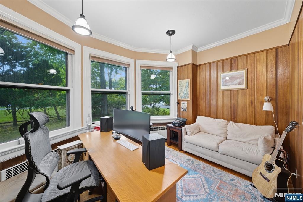 Tenafly, New Jersey, 07670, United States, 6 Bedrooms Bedrooms, ,4 BathroomsBathrooms,Residential,Active,1945075