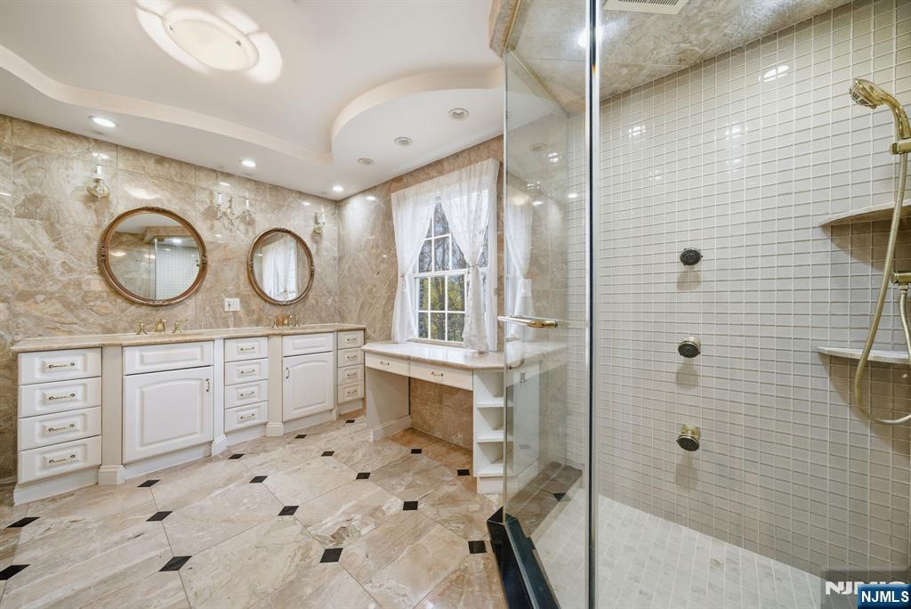 Cresskill, New Jersey, 07626, United States, 5 Bedrooms Bedrooms, ,5 BathroomsBathrooms,Residential,Active,1995264