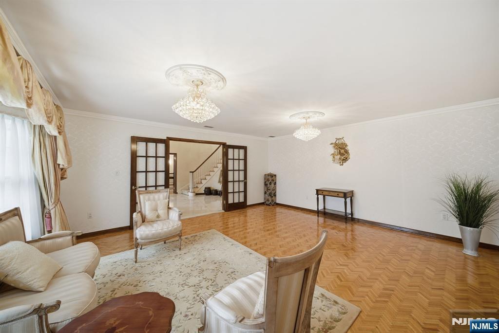 Cresskill, New Jersey, 07626, United States, 5 Bedrooms Bedrooms, ,5 BathroomsBathrooms,Residential,Active,1995264