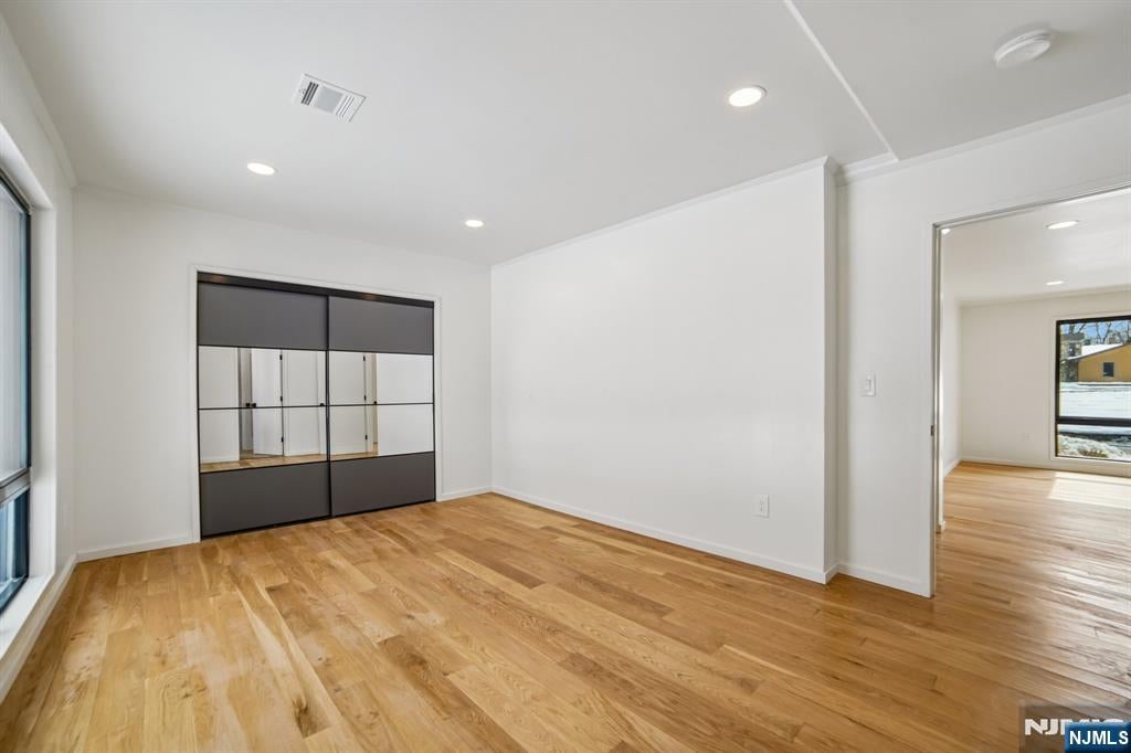 Par-Troy Hills Twp., New Jersey, 07054, United States, 4 Bedrooms Bedrooms, ,4 BathroomsBathrooms,Residential,Active,2021621