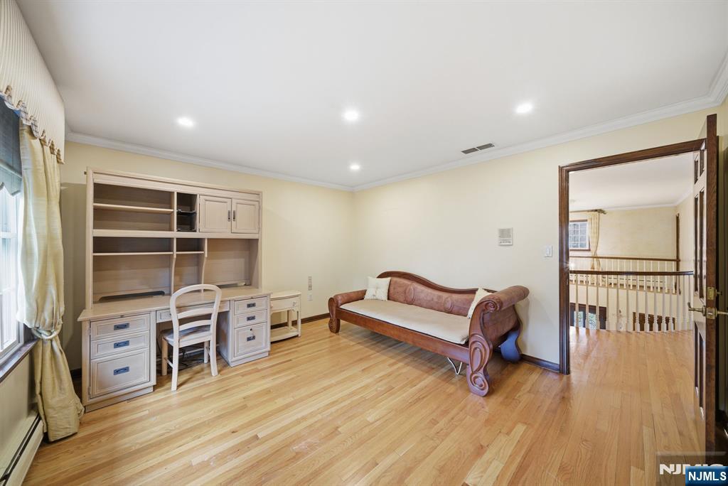 Cresskill, New Jersey, 07626, United States, 5 Bedrooms Bedrooms, ,5 BathroomsBathrooms,Residential,Active,1995264