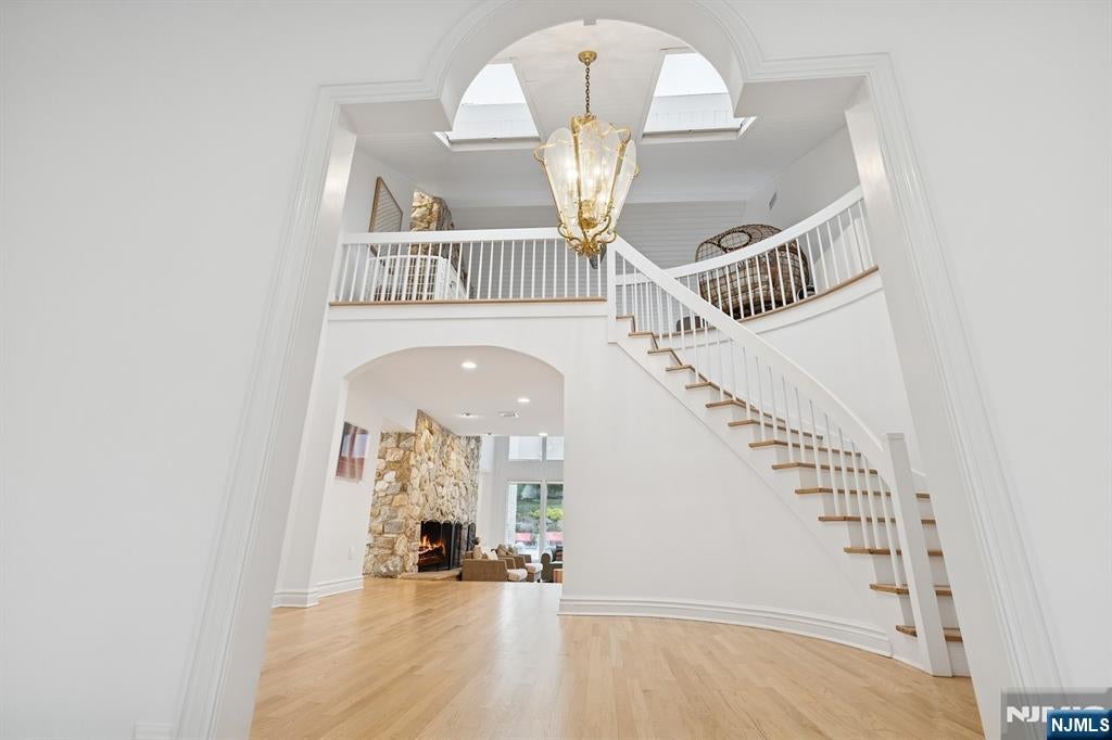 Cresskill, New Jersey, 07626, United States, 8 Bedrooms Bedrooms, ,5 BathroomsBathrooms,Residential,Active,1831840