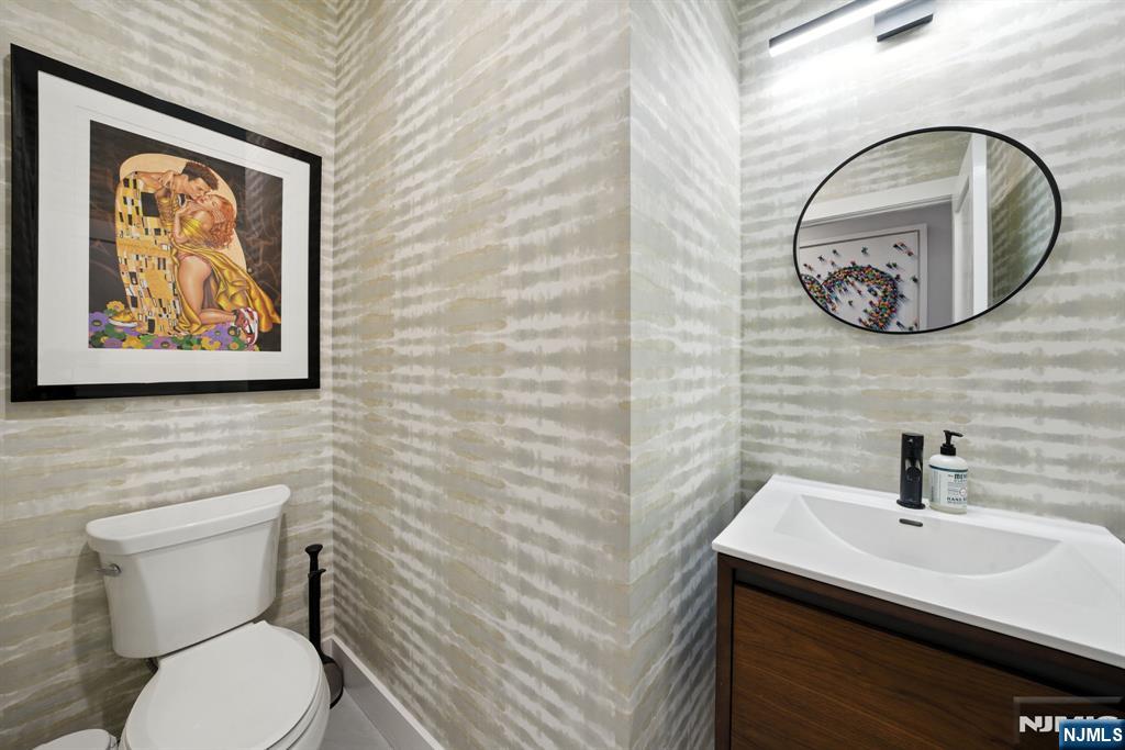 Cresskill, New Jersey, 07626, United States, 5 Bedrooms Bedrooms, ,5 BathroomsBathrooms,Residential,Active,1929433