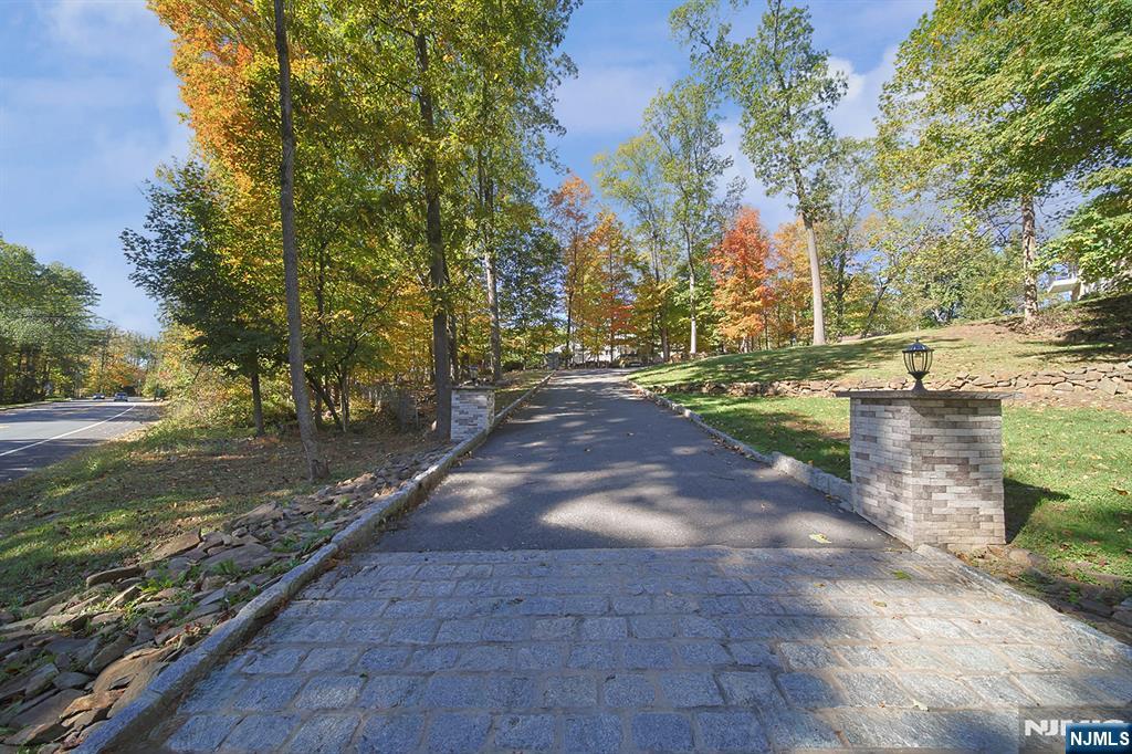 Warren, New Jersey, 07059, United States, 3 Bedrooms Bedrooms, ,5 BathroomsBathrooms,Residential,Active,1965824