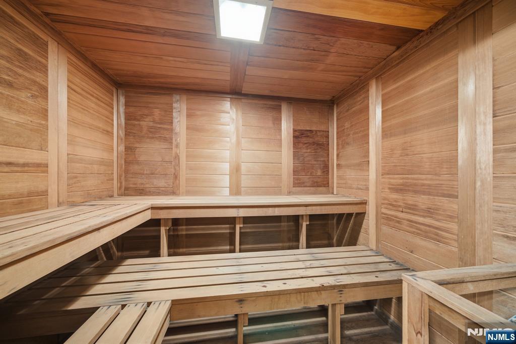 Cresskill, New Jersey, 07626, United States, 5 Bedrooms Bedrooms, ,5 BathroomsBathrooms,Residential,Active,1995264