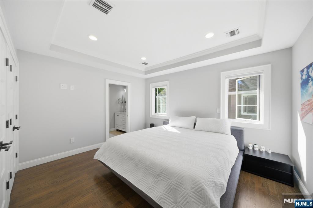 Tenafly, New Jersey, 07670, United States, 5 Bedrooms Bedrooms, ,5 BathroomsBathrooms,Residential,Active,1970990