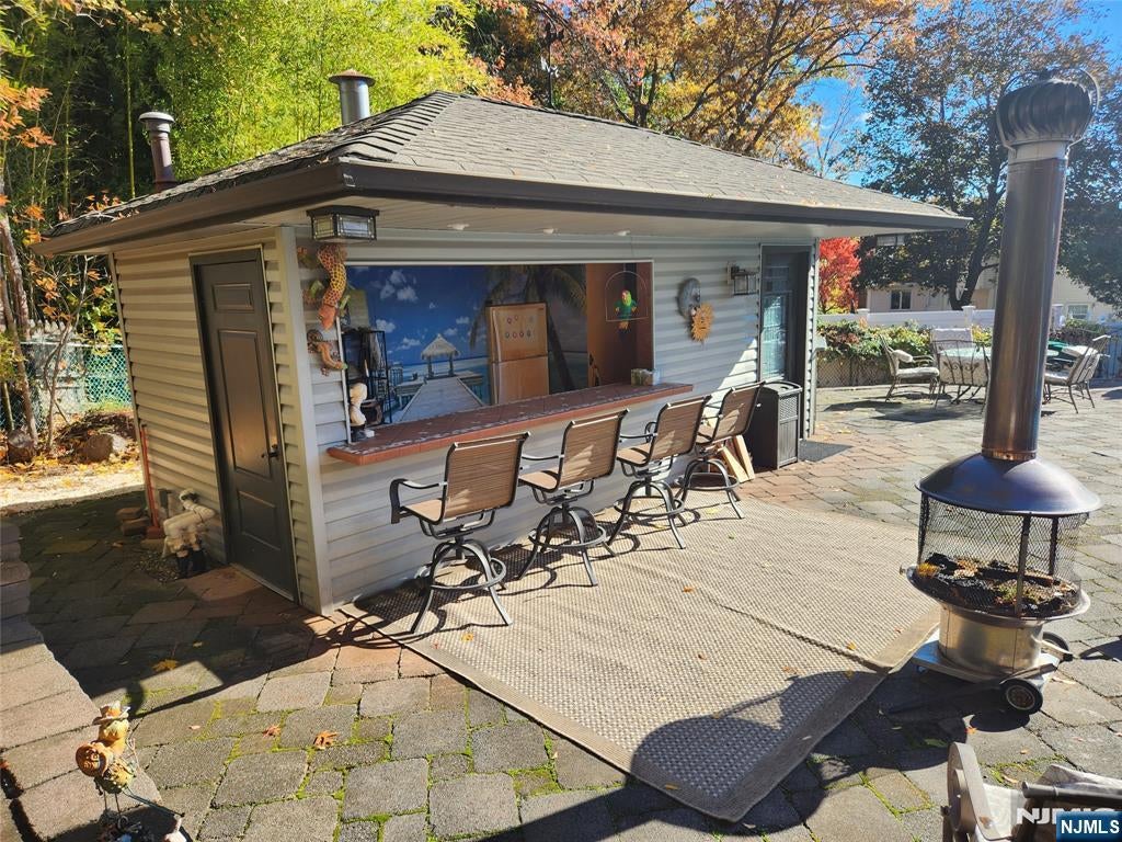 Paramus, New Jersey, 07652, United States, 4 Bedrooms Bedrooms, ,6 BathroomsBathrooms,Residential,Active,1990037