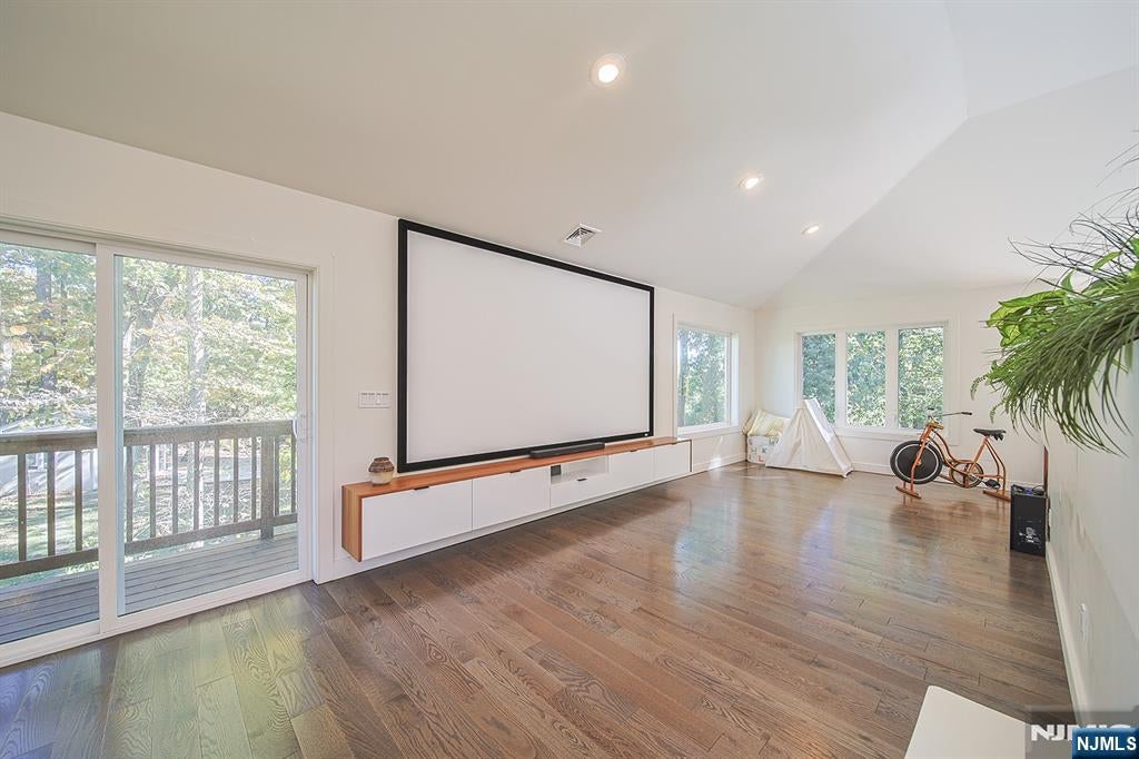 Warren, New Jersey, 07059, United States, 3 Bedrooms Bedrooms, ,5 BathroomsBathrooms,Residential,Active,1965824