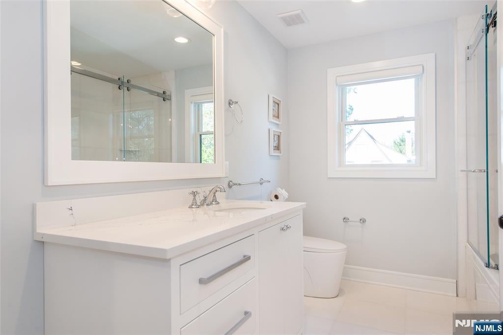 Demarest, New Jersey, 07627, United States, 5 Bedrooms Bedrooms, ,7 BathroomsBathrooms,Residential,Active,2037533