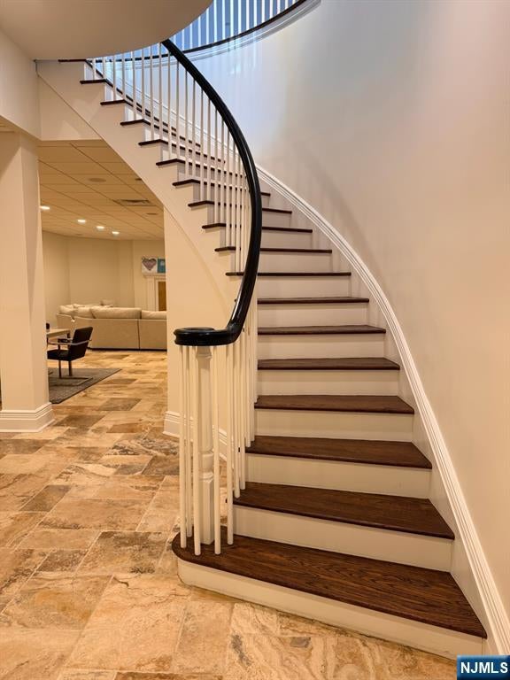 Cresskill, New Jersey, 07626, United States, 6 Bedrooms Bedrooms, ,8 BathroomsBathrooms,Residential,Active,2012941