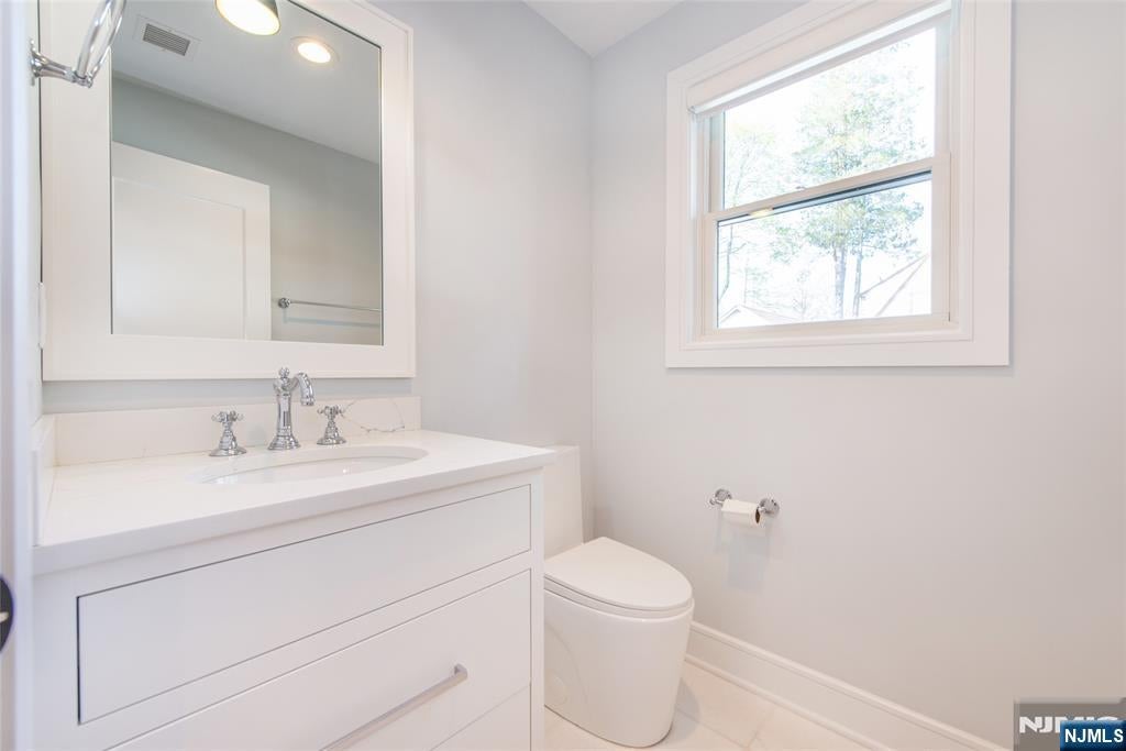 Demarest, New Jersey, 07627, United States, 5 Bedrooms Bedrooms, ,7 BathroomsBathrooms,Residential,Active,2037533
