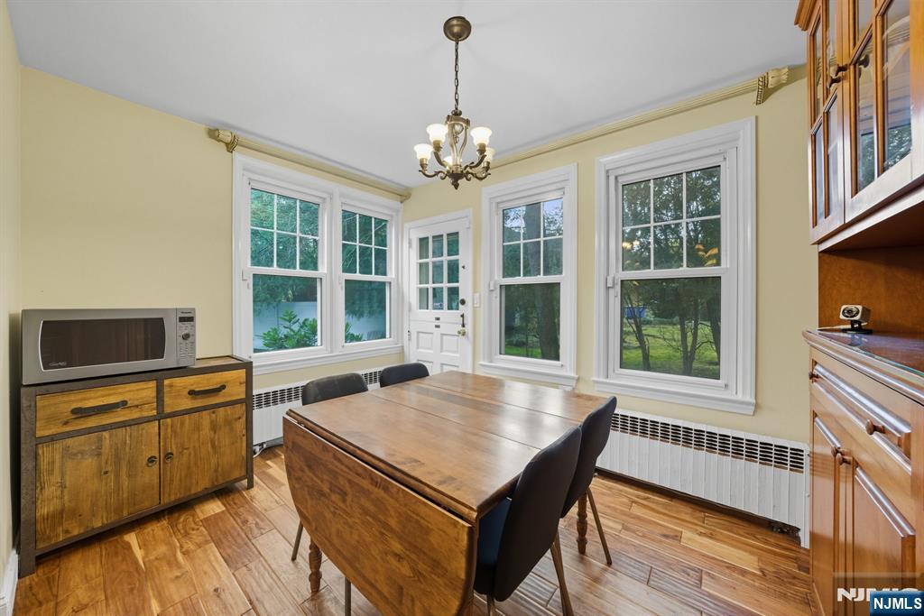 Tenafly, New Jersey, 07670, United States, 6 Bedrooms Bedrooms, ,4 BathroomsBathrooms,Residential,Active,1945075
