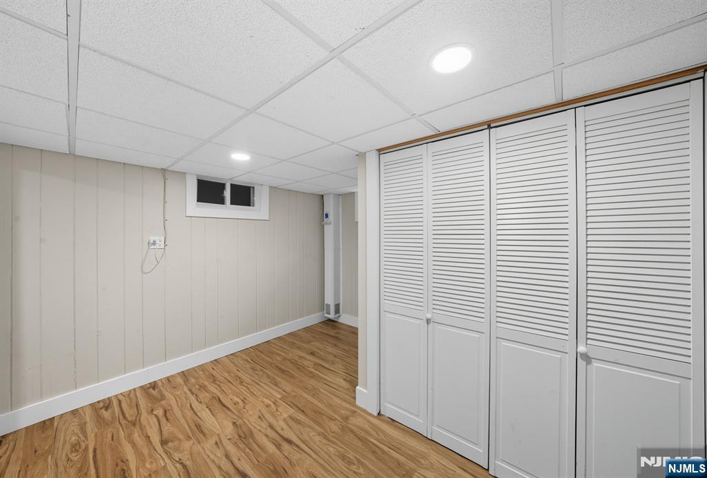Tenafly, New Jersey, 07670, United States, 5 Bedrooms Bedrooms, ,4 BathroomsBathrooms,Residential,Active,1943831