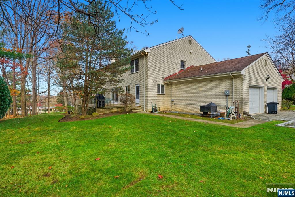 Cresskill, New Jersey, 07626, United States, 5 Bedrooms Bedrooms, ,5 BathroomsBathrooms,Residential,Active,1995264