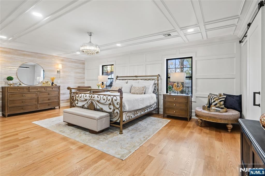 Roseland, New Jersey, 07068, United States, 4 Bedrooms Bedrooms, ,4 BathroomsBathrooms,Residential,Active,2045539
