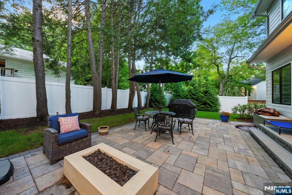 Cresskill, New Jersey, 07626, United States, 5 Bedrooms Bedrooms, ,5 BathroomsBathrooms,Residential,Active,1929433