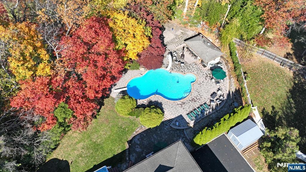 Paramus, New Jersey, 07652, United States, 4 Bedrooms Bedrooms, ,6 BathroomsBathrooms,Residential,Active,1990037