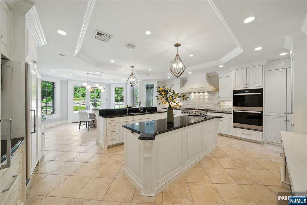 Tenafly, New Jersey, 07670, United States, 7 Bedrooms Bedrooms, ,9 BathroomsBathrooms,Residential,Active,1919077