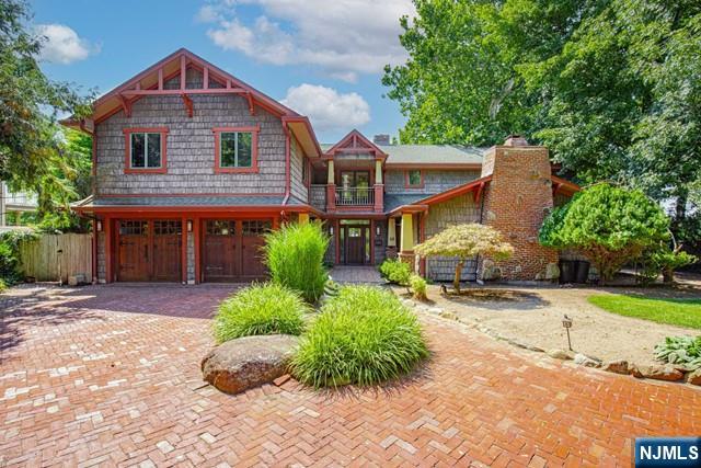 Mahwah, New Jersey, 07430, United States, 4 Bedrooms Bedrooms, ,4 BathroomsBathrooms,Residential,Pending,1993641