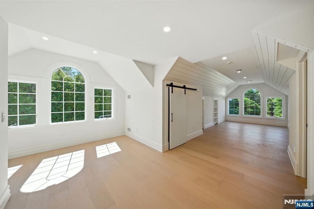 Tenafly, New Jersey, 07670, United States, 6 Bedrooms Bedrooms, ,7 BathroomsBathrooms,Residential,Active,1927680