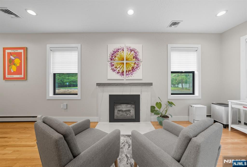Tenafly, New Jersey, 07670, United States, 5 Bedrooms Bedrooms, ,4 BathroomsBathrooms,Residential,Active,1943831