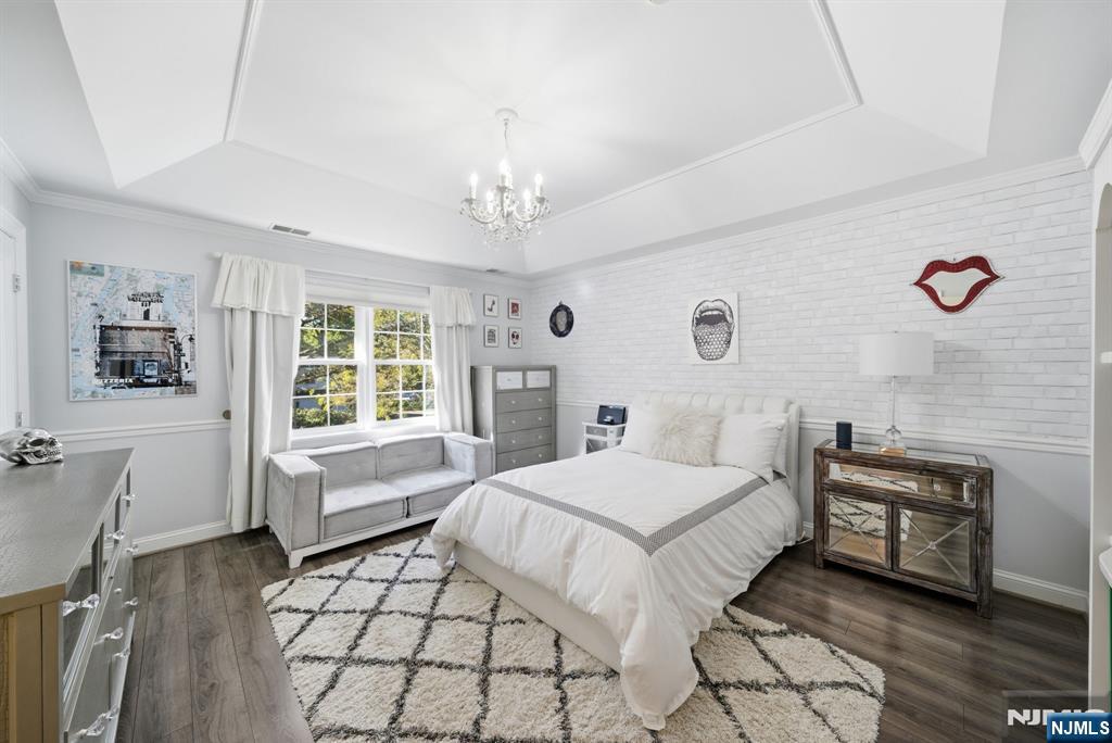 Tenafly, New Jersey, 07670, United States, 5 Bedrooms Bedrooms, ,5 BathroomsBathrooms,Residential,Active,1968424