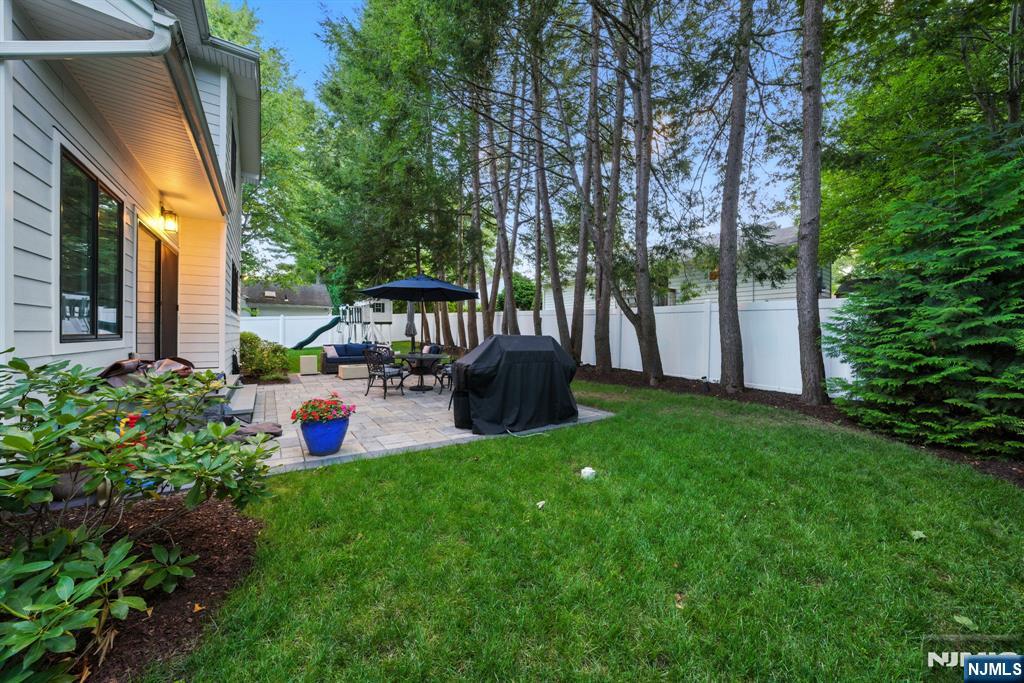 Cresskill, New Jersey, 07626, United States, 5 Bedrooms Bedrooms, ,5 BathroomsBathrooms,Residential,Active,1929433
