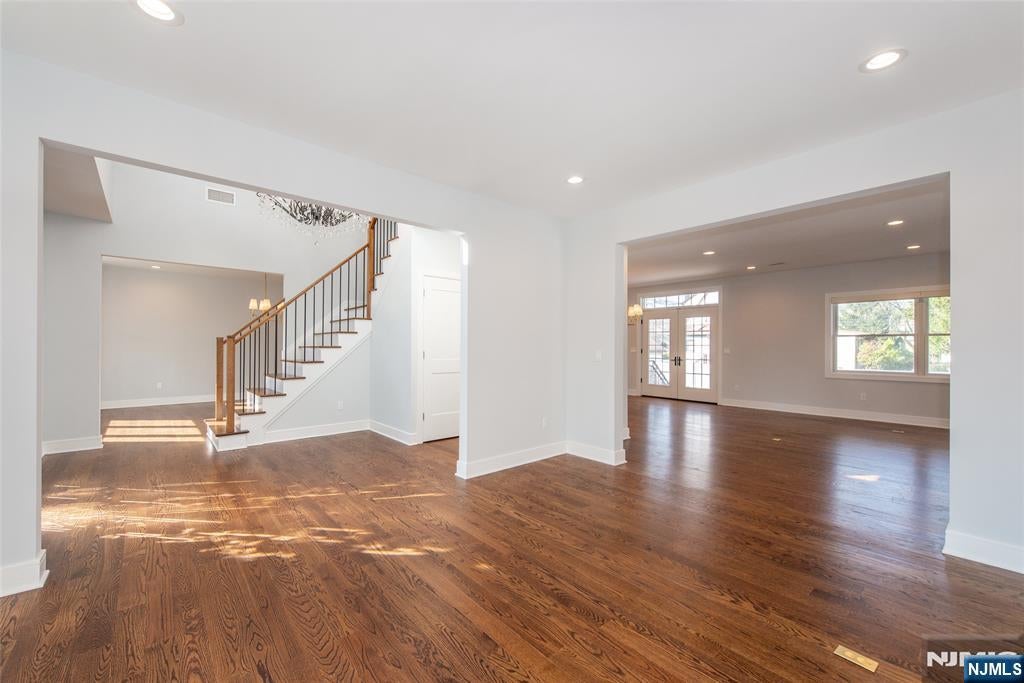 Demarest, New Jersey, 07627, United States, 5 Bedrooms Bedrooms, ,7 BathroomsBathrooms,Residential,Active,2037533