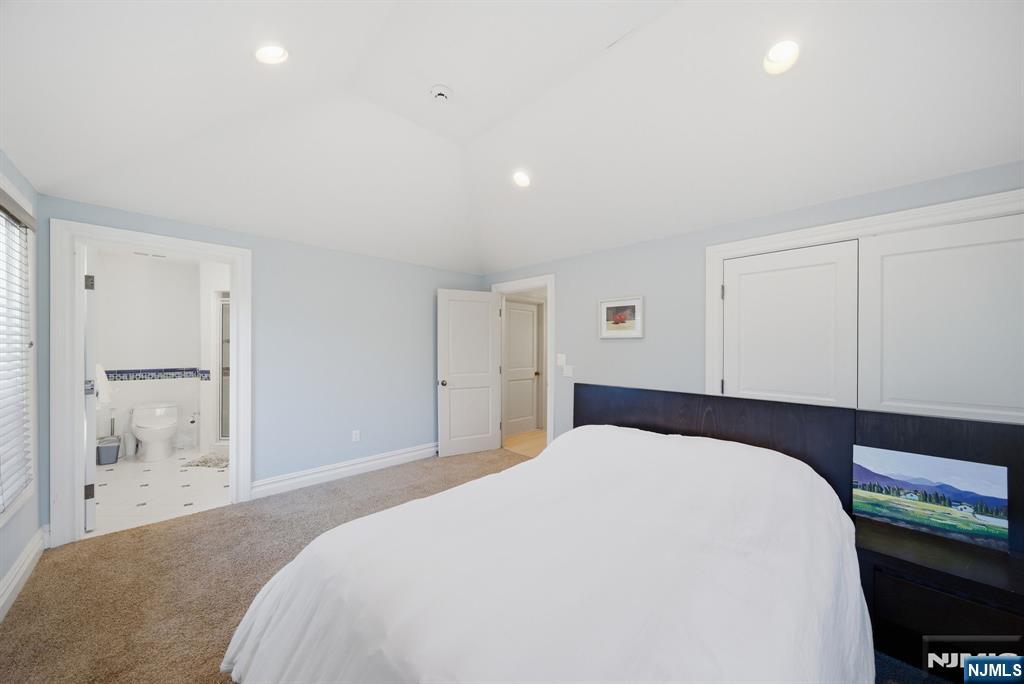Tenafly, New Jersey, 07670, United States, 6 Bedrooms Bedrooms, ,7 BathroomsBathrooms,Residential,Active,2043827