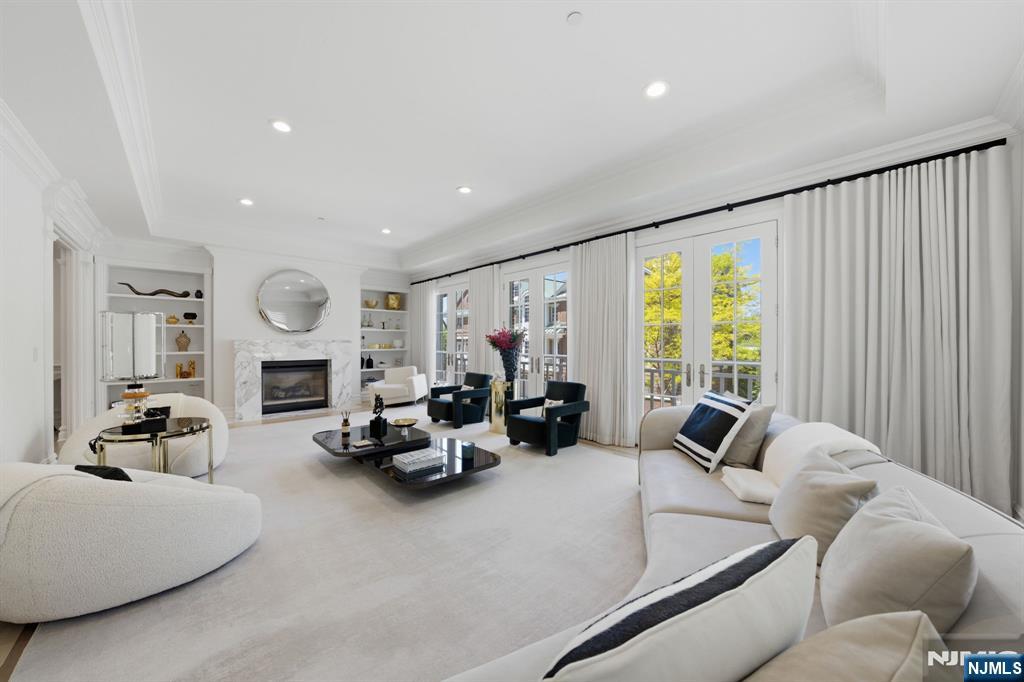 Tenafly, New Jersey, 07670, United States, 4 Bedrooms Bedrooms, ,5 BathroomsBathrooms,Residential,Active,2045606