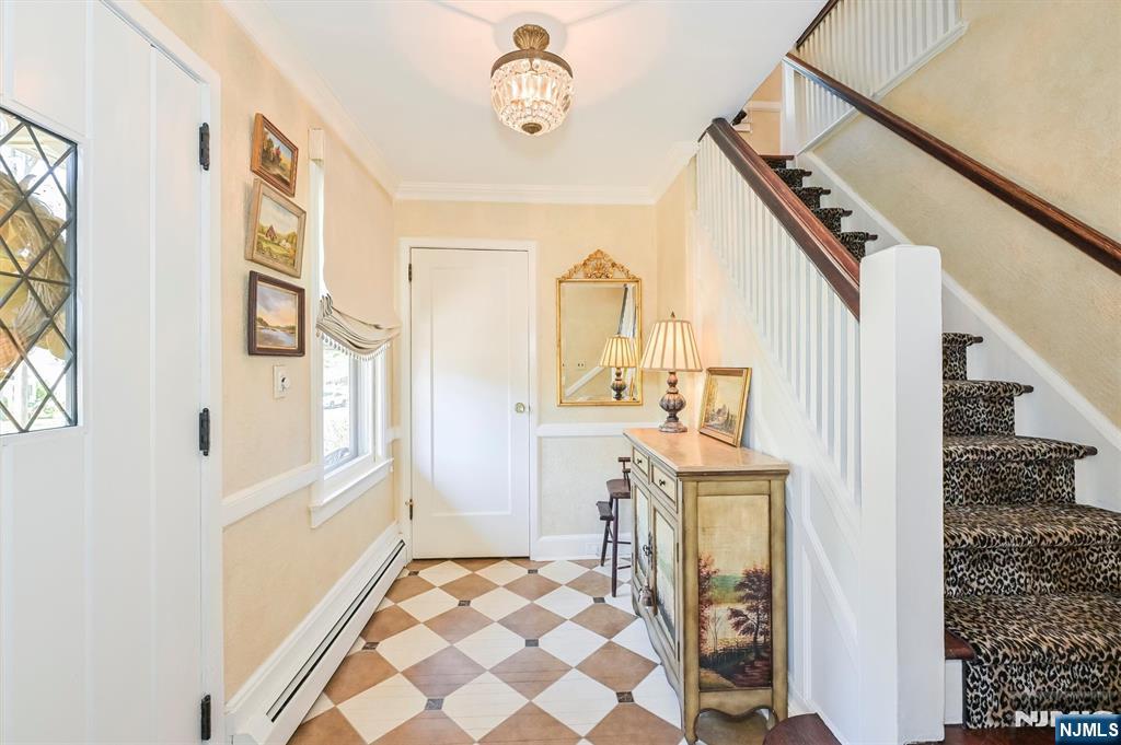 Glen Rock, New Jersey, 07452, United States, 5 Bedrooms Bedrooms, ,6 BathroomsBathrooms,Residential,Active,2042645