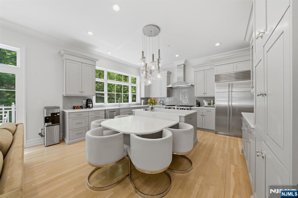 Tenafly, New Jersey, 07670, United States, 4 Bedrooms Bedrooms, ,5 BathroomsBathrooms,Residential,Active,2045606