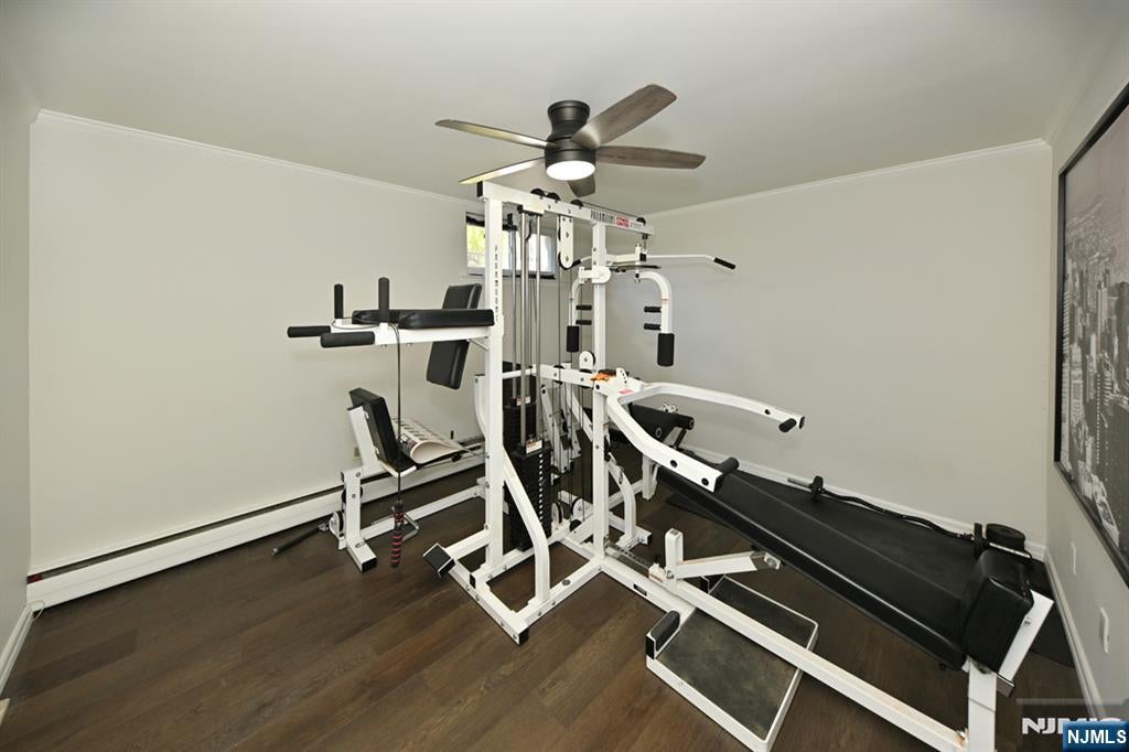 Paramus, New Jersey, 07652, United States, 4 Bedrooms Bedrooms, ,6 BathroomsBathrooms,Residential,Active,1990037