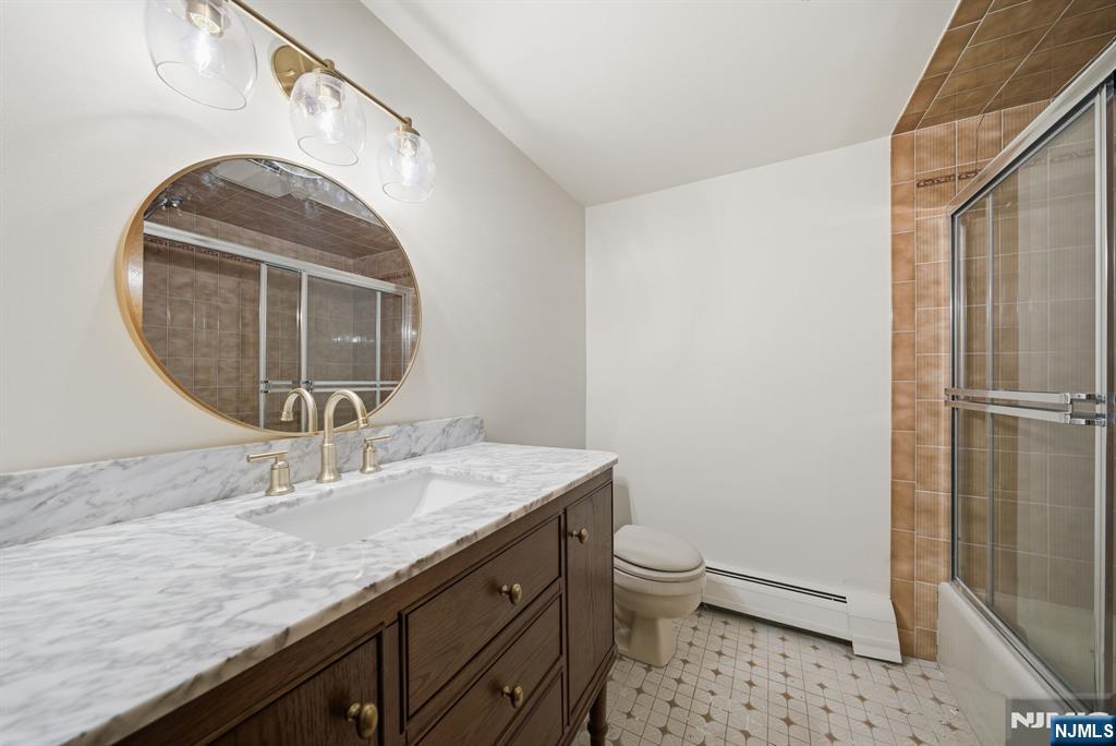 Cresskill, New Jersey, 07626, United States, 5 Bedrooms Bedrooms, ,5 BathroomsBathrooms,Residential,Active,2007619