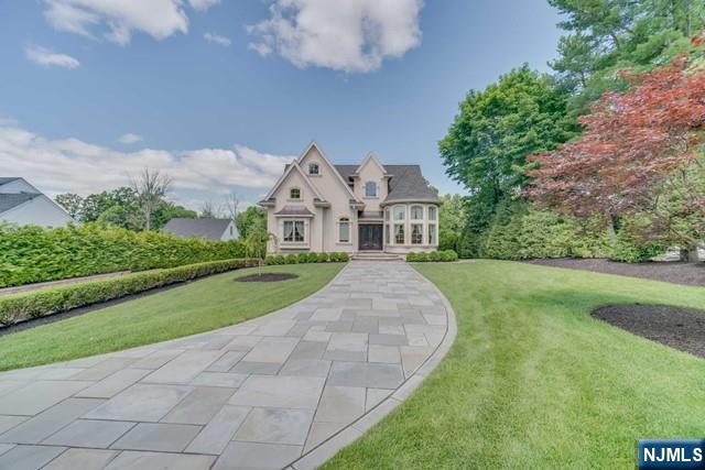 North Caldwell, New Jersey, 07006, United States, 3 Bedrooms Bedrooms, ,4 BathroomsBathrooms,Residential,Active,2008294