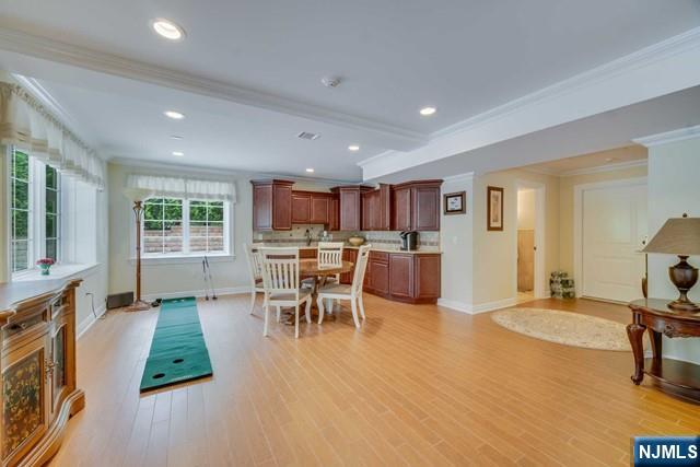 North Caldwell, New Jersey, 07006, United States, 3 Bedrooms Bedrooms, ,4 BathroomsBathrooms,Residential,Active,2008294