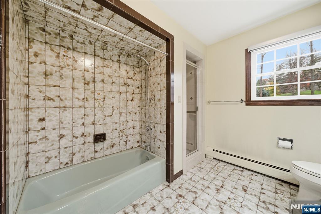 Cresskill, New Jersey, 07626, United States, 5 Bedrooms Bedrooms, ,5 BathroomsBathrooms,Residential,Active,1995264