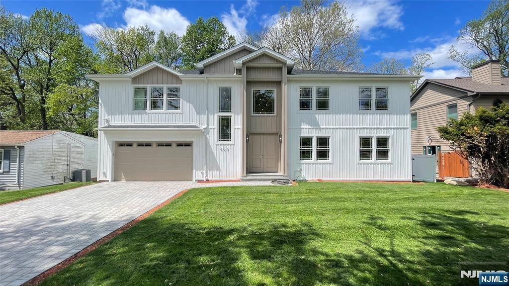 River Edge, New Jersey, 07661, United States, 5 Bedrooms Bedrooms, ,5 BathroomsBathrooms,Residential,Active,2025596