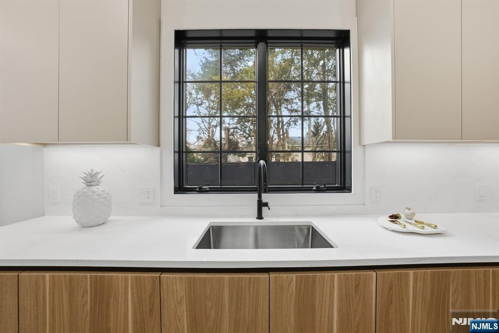 Demarest, New Jersey, 07627, United States, 4 Bedrooms Bedrooms, ,5 BathroomsBathrooms,Residential,Active,2008296