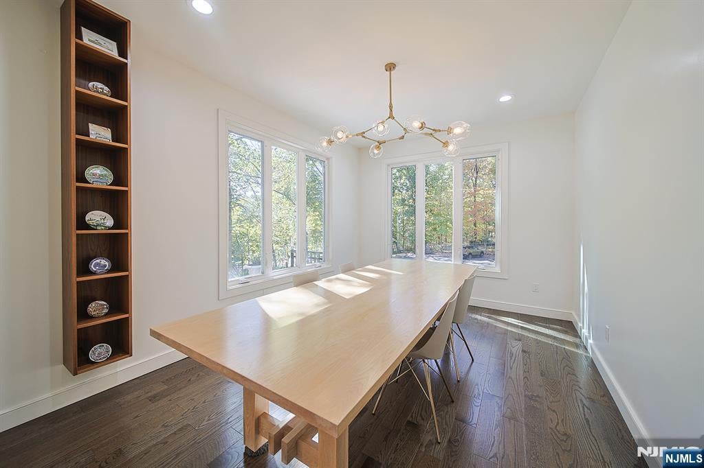 Warren, New Jersey, 07059, United States, 3 Bedrooms Bedrooms, ,5 BathroomsBathrooms,Residential,Active,1965824