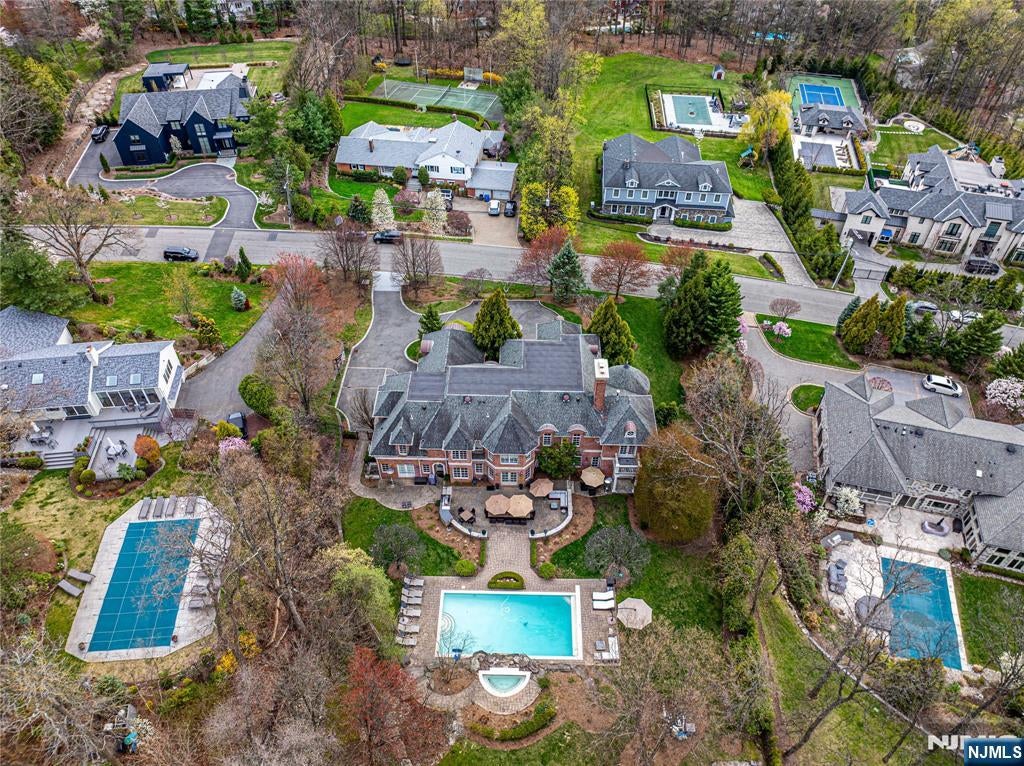 Tenafly, New Jersey, 07670, United States, 7 Bedrooms Bedrooms, ,9 BathroomsBathrooms,Residential,Active,1919077