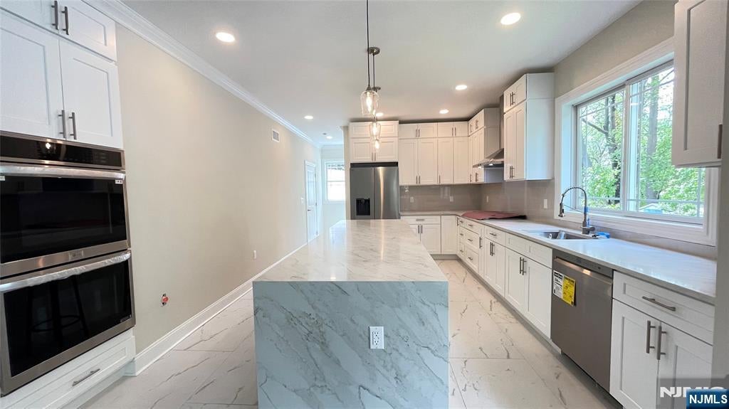 River Edge, New Jersey, 07661, United States, 5 Bedrooms Bedrooms, ,5 BathroomsBathrooms,Residential,Active,2025596