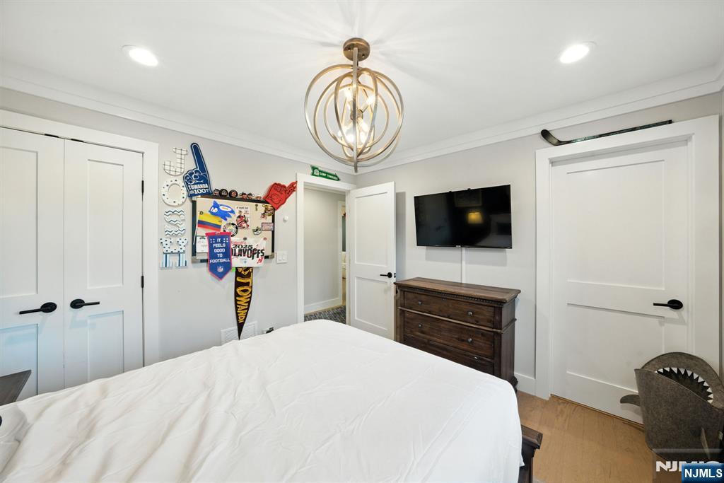 Cresskill, New Jersey, 07626, United States, 5 Bedrooms Bedrooms, ,5 BathroomsBathrooms,Residential,Active,1929433