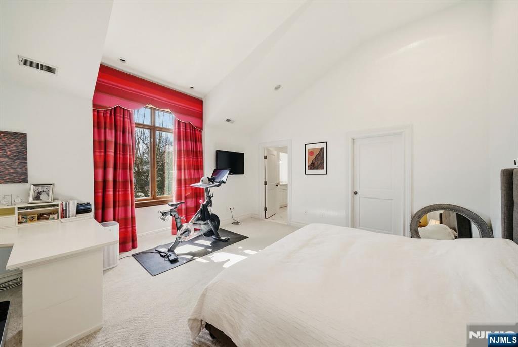 Tenafly, New Jersey, 07670, United States, 6 Bedrooms Bedrooms, ,7 BathroomsBathrooms,Residential,Active,2043827