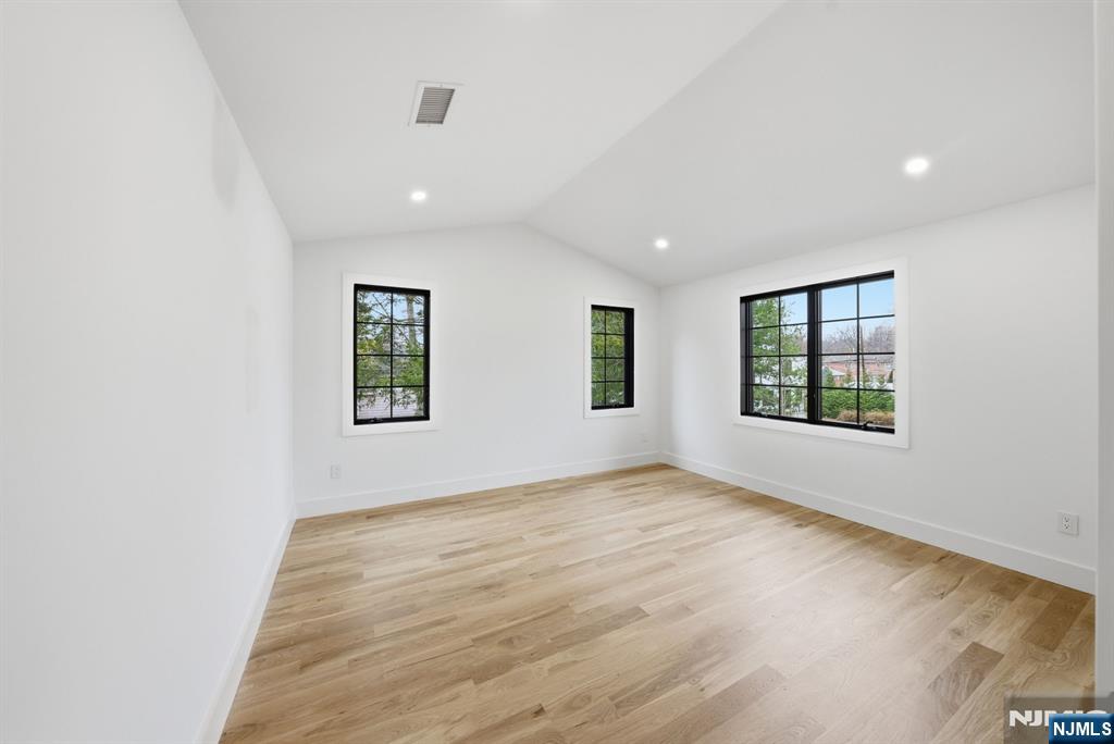 Demarest, New Jersey, 07627, United States, 4 Bedrooms Bedrooms, ,5 BathroomsBathrooms,Residential,Active,1997574