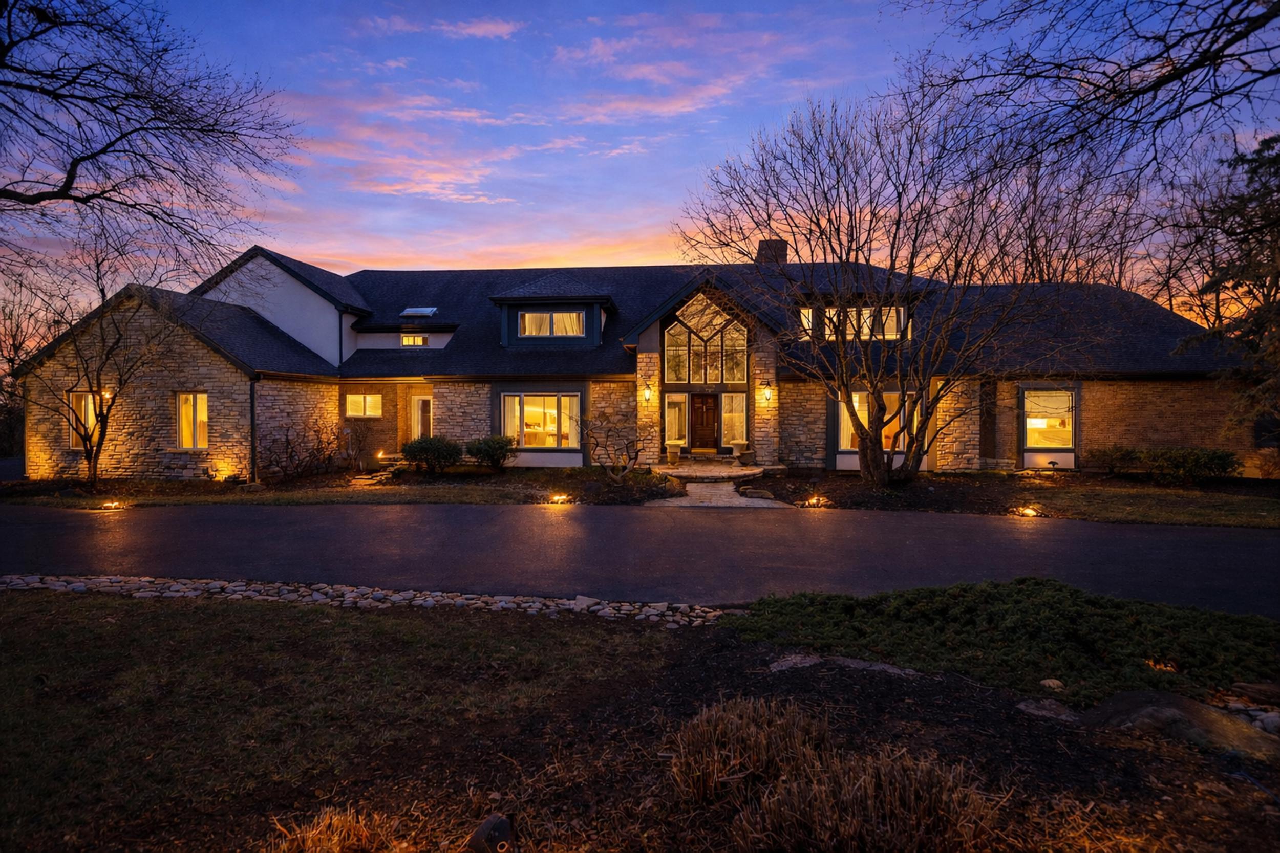 Fort Mitchell, Kentucky, 41017, United States, 6 Bedrooms Bedrooms, ,10 BathroomsBathrooms,Residential,Active,2010907