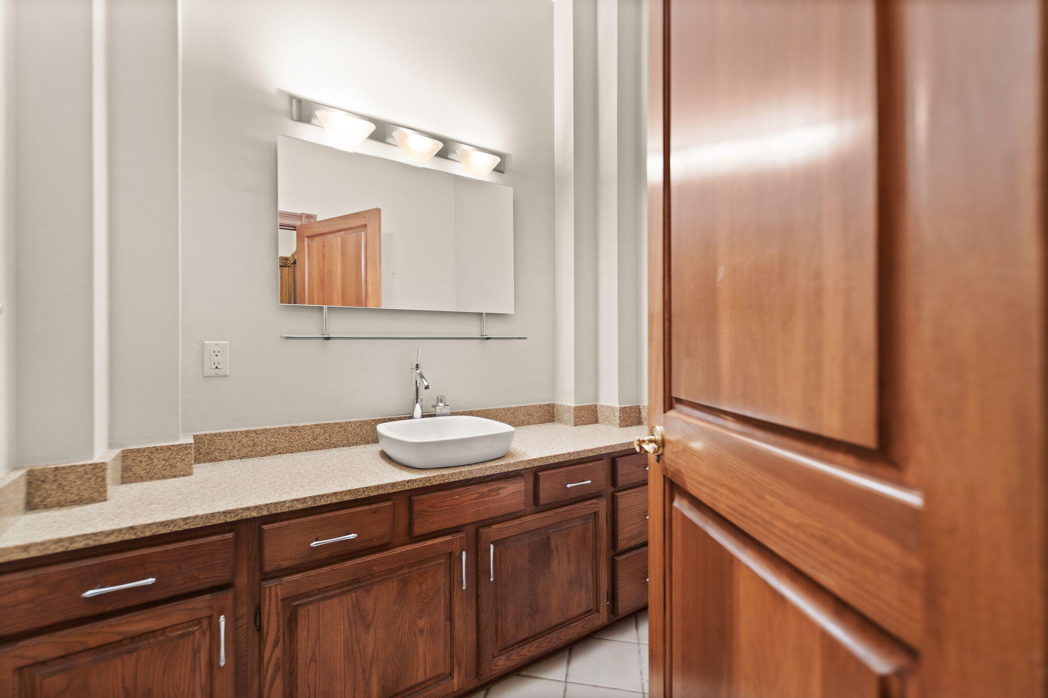 Fort Mitchell, Kentucky, 41017, United States, 6 Bedrooms Bedrooms, ,10 BathroomsBathrooms,Residential,Active,2010907