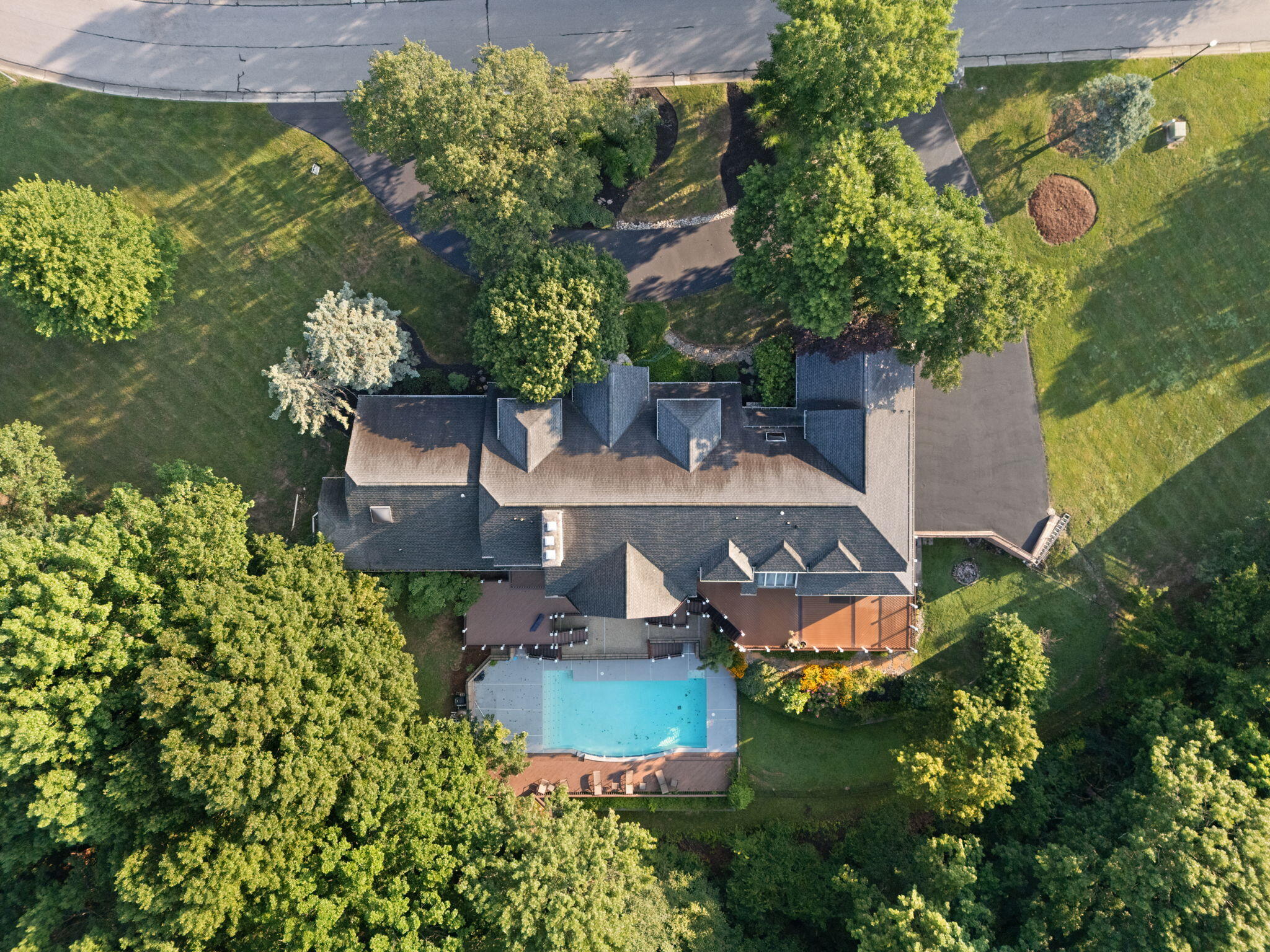 Fort Mitchell, Kentucky, 41017, United States, 6 Bedrooms Bedrooms, ,10 BathroomsBathrooms,Residential,Active,2010907