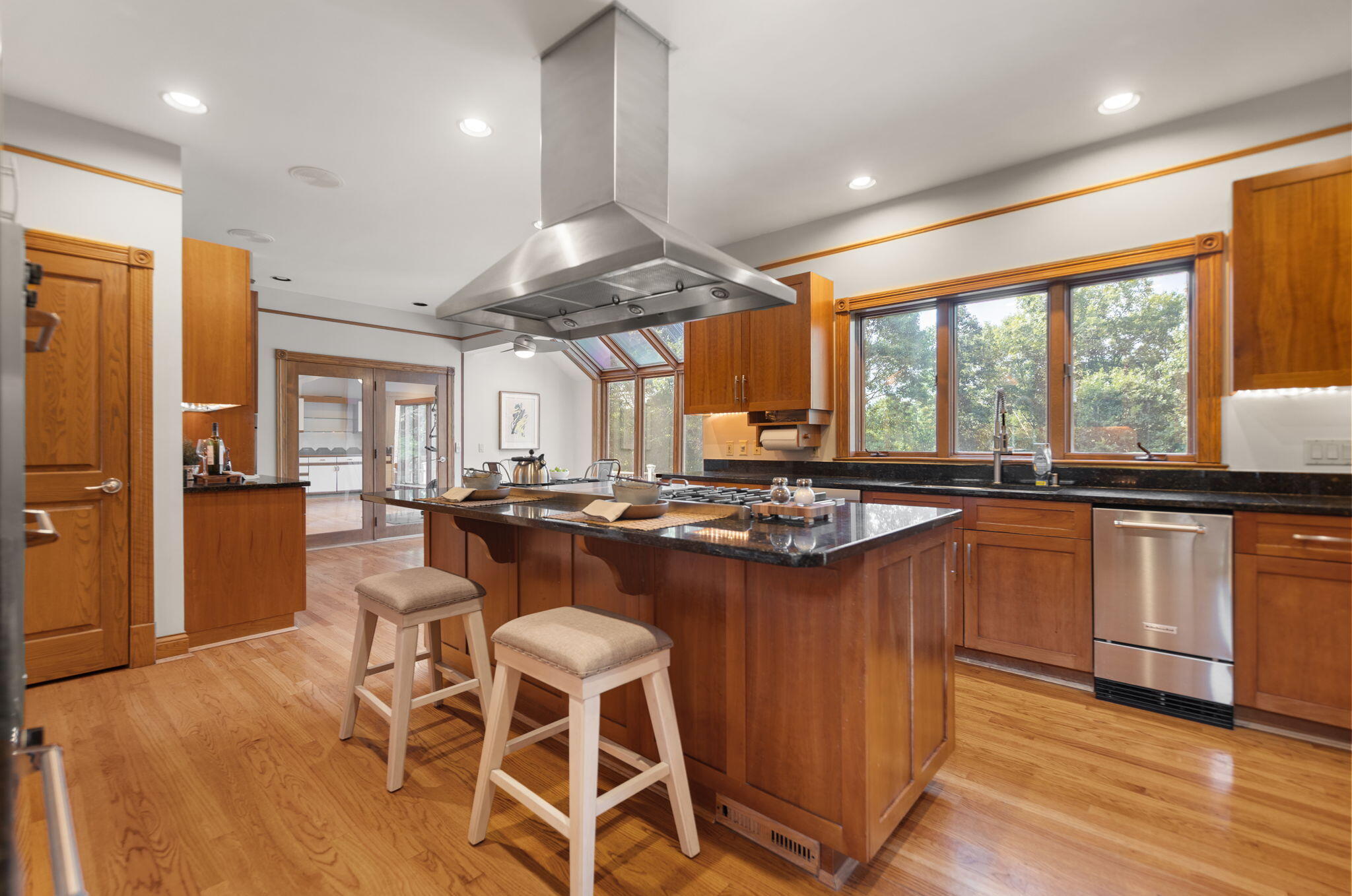 Fort Mitchell, Kentucky, 41017, United States, 6 Bedrooms Bedrooms, ,10 BathroomsBathrooms,Residential,Active,2010907